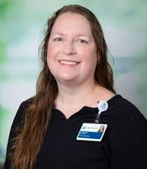 Elizabeth Whitman's Instagram, Twitter & Facebook