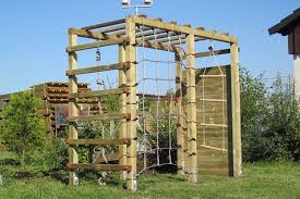 Holzklettergerust Mit Premium Kletterwand Garten Garten Holzklettergerust Kletterwand Mit In 2020 Natural Playground Outdoor Playground Backyard Playground