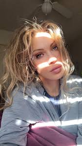 𝐓𝐫𝐢𝐬𝐡𝐚 𝐊𝐚𝐲 𝐌𝐨𝐝𝐞𝐥𝐢𝐧𝐠