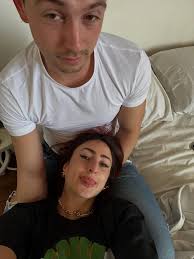 𝒋𝒖𝒔𝒕 𝒗𝒊𝒃𝒊𝒏' ❤️‍🔥