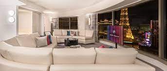 2 queen beds 1 bedroom suite + 2 queen beds 1 bedroom suite. Las Vegas Suites 2 3 Bedrooms Caesars Suites