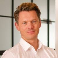 Julian Schaffer's Instagram, Twitter & Facebook