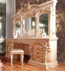 Pin By Solana Paynter On Luxurious King Bedroom Sets Bedroom Set King Bedroom
