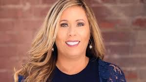 Laura Higby's Instagram, Twitter & Facebook