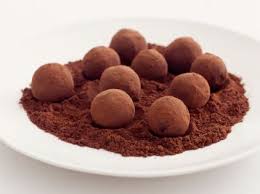 Truffes Au Chocolat Sans Beurre Enrobees De Cacao Facile Decouvrez Les Recettes De Cuisine Actuelle