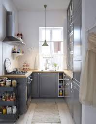 Küçük mutfaklar i̇çin dekorasyon önerileri, mutfak dekorasyon fikirleri, mutfak dolap örnekleri, hazır mutfak tasarımları, hazır mutfak örnekleri, mutfak küçük metrekareler için kullanabileceğiniz en doğru seçim açık renkler olacaktır. Kucuk Mutfak Modelleri Ve Alan Kazandirici Cozumler