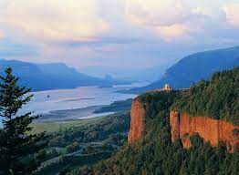 Columbia river gorge tours are an ideal way for visitors to experience the popular columbia river gorge national scenic area without worrying about traffic or parking. Mt Hood And Columbia River Gorge Electric Byway Travel Oregon