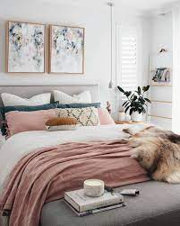 679 Likes 26 Comments Kate Fisher Art Kate Fisher Art On Instagram Well I Totally Missed This Gorgeous Lady Home Bedroom Bedroom Decor Bedroom Design