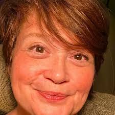 Everything looks absolutely delicious and beautiful 🤩 and the way you cook  is very graceful 😍