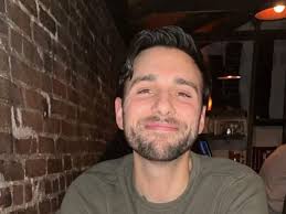 Man sues Macca's after serious allergic reaction but still eats there