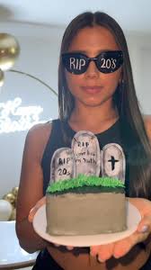 🪦RIP a mis 20s 🖤 Here lies my youth 😪, #riptwenties⚰️