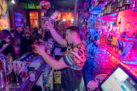 Issue du cabaret, du cirque, du théâtre de la nuit et de la danse. Tanzclubs Discos In Paris Entdecken Sie 10 Tanzclubs Discos In Paris Tripadvisor