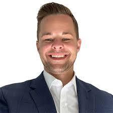 Larry Pohl's Instagram, Twitter & Facebook