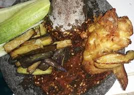 Anda bisa memasak sambal menggunakan terasi, tomat, dan bawang. Bumbu Terong Kukus Tempe Goreng Sambal Terasi Cara Masak Terong Kukus Tempe Goreng Sambal Terasi Yang Mudah Dan Praktis Resep2037