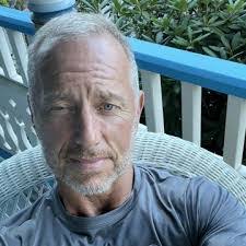 Keith Gulledge's Instagram, Twitter & Facebook