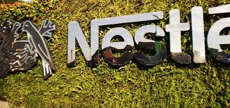 Nestle Boykott Im Schwimmbad Wie Sich Eine Kleine Gemeinde Gegen Den Konzern Wehrt Gemeinde Konzern Wehren