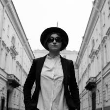 Barbara Poe: Author of articles