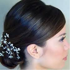 Indian women with short hair can really rock the top knot hairstyle. 5 Best Indian Wedding Hairstyles For Short Hair Boldblush