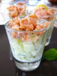 Verrine Aperitif Concombre Pomme Et Saumon Fume Paperblog Verrine Concombre Recettes De Cuisine Aperitif Concombre