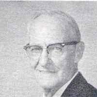 Elmer Saunders's Instagram, Twitter & Facebook