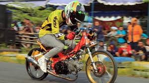 Desainnya yang menarik dan unik dipandang membuat motor ini punya daya tarik tersendiri. Halaman Download Modifikasi Motor Honda Karisma Drag Balap 201 M Doa Ibu Yout