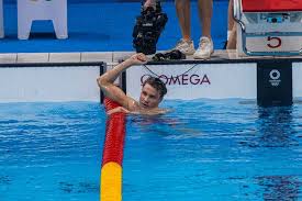 Swimmer bobby finke had his work cut out for him heading into the last lap of the men's 800 meter freestyle final. Osbsllbrntqbm