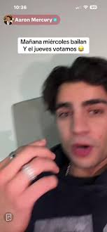 Bailes y Votaciones con Aaron Mercury en Vivo