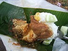 Simak cara membuat nasi jagung tradisonal sederhana yang enak berikut panaskan minyak goreng, lalu masukkan adonan bakwan jagung dengan cara dituang menggunakan sendok sedikit campur bumbu halus tersebut dengan kelapa parut. Ayam Goreng Wikipedia