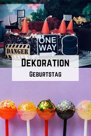 Bevor Das Dekorieren Der Location Los Gehen Kann Braucht Es Naturlich Zuerst Die Passende Location Geburtstag Feiern Geburtstagsfeier Geburtstagsfeier Ideen