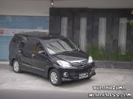 The car was launched at the gaikindo auto expo in 2003 and sold over 100,000 units that year. Driving Impression Toyota Avanza 1 5 S 2010 Seberapa Layakkah Dia Beremblem S Yudakusuma Com