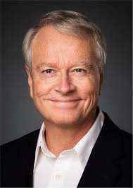 Conscious Leadership: Elevating Humanity Through Business: Mackey, John,  Mcintosh, Steve, Phipps, Carter: 9780593083628: Amazon.com: Books