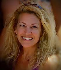 Modern Heroine Soul Stories: 24 Real Women Soar Higher to Greater Healing,  Forgiveness, Trust, and Strength : McCord, Molly: Amazon.in: Books