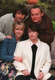 Caroline quentin, 59, announced she was separating from her first husband, have i got news for you star paul merton, in 1997. Strictly S Caroline Quentin S Devastating Miscarriages Before Baby Joy In 40s Daily Record