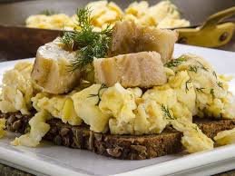Aal Auf Ruhrei Und Low Carb Brot Rezept Rezepte Ruhrei Lebensmittel Essen