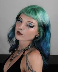 abagailwedlake_ gave @mollyyywedlakeee a makeover so magical we can't help  but get lost in those mint locks! 🧚🏼 Create your own fairy moment with  Neverland and tag us when you slayyy. 💚⁠ ⁠ #