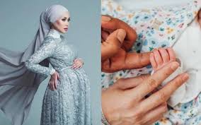 Isteri sultan selangor tak bertudung, isteri sultan perak, isteri sultan brunei, isteri sultan gambar perkahwinan sultan selangor dan norashikin abdul via www.sentiasapanas.com. Bekas Isteri Sultan Brunei Azrinaz Selamat Melahirkan Anak Perempuan Free Malaysia Today Fmt