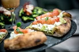La pizza dietetica, ad esempio, farà. Le 20 Pizze Piu Costose D Italia Dissapore