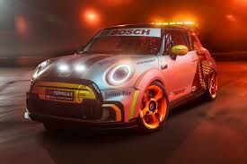 It was mostly just excellent, tight racing from start to. Mini Electric Pacesetter Elektro Safety Car Fur Die Formel E 2021