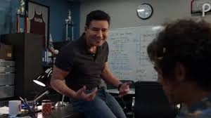 Mario lopez does it all — from being an entertainment media maven, an actor, a tv show host, a youtuber (yup!) and a dad, he has a ton on his plate. Saved By The Bell Reboot Mario Lopez Elizabeth Berkley Return In Teaser National Globalnews Ca