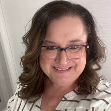 A very surreal experience! Last weekend, I opened for D.L. Hughley at the  Bricktown Comedy Club in Tulsa. One of the Kings of Comedy. I used to grow  watching that and got