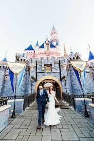 Pin By Mar Herrera On All About Disney Disney Wedding Theme Disneyland Wedding Disney Fairy Tale Weddings