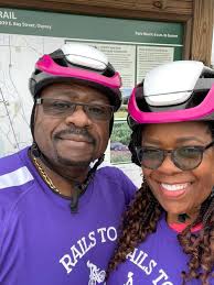 Best place to park for Legacy Trail access near Siesta Key