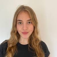 Betsy Fernandez's Instagram, Twitter & Facebook