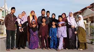 Wives in islam are to be treated with the utmost respect and love. Malaysian Polygamy Club Draws Criticism The New York Times