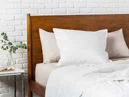 Aqui você pode comparar facilmente as estatísticas de. The Difference Between Standard Euro Boudoir And Lumbar Pillows