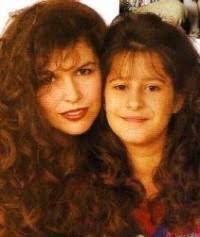 Kimberly McCullough Talks On Her Latest Project HEY DAY, Robin's Most  Recent GH Exit & Samtrick!