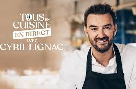 Jeune chef cuisinier, cyril lignac est à la fois un chef de cuisine et un entrepreneur rigoureux. Cyril Lignac Sort Un Livre Avec Toutes Les Recettes De Son Emission Tous En Cuisine Paris Secret
