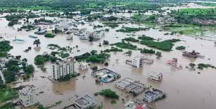 Heavy Rains: కుండపోత వర్షం.. కామారెడ్డి, మెదక్‌ జిల్లాలు అతలాకుతలం |  heavy-rains-in-kamareddy-and-medak-and-other-districts-in-telangana