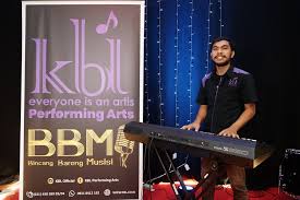 Download mp3 & video for: Sekolah Musik Di Jakarta Terkenal Di Dunia Biaya Les Musik Terjangkau