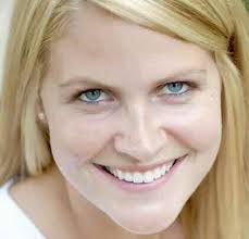 Jeri Holt's Instagram, Twitter & Facebook